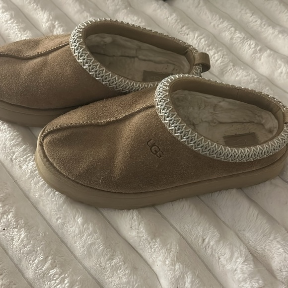Women’s beige UGG Tasmans - Picture 4 of 7